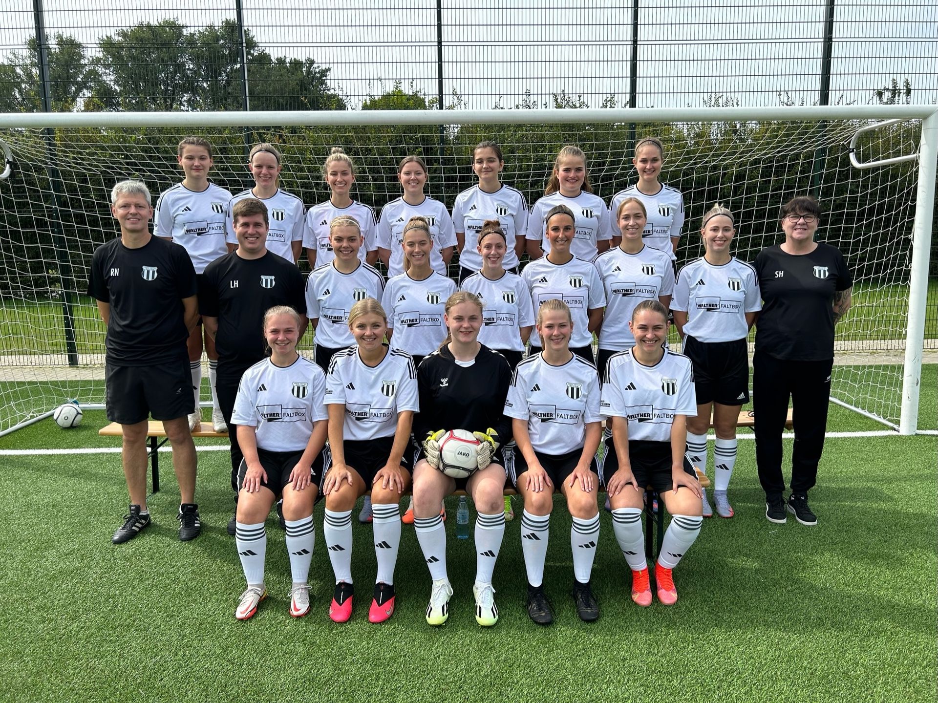 Mannschaftsfoto 1. Damenmannschaft