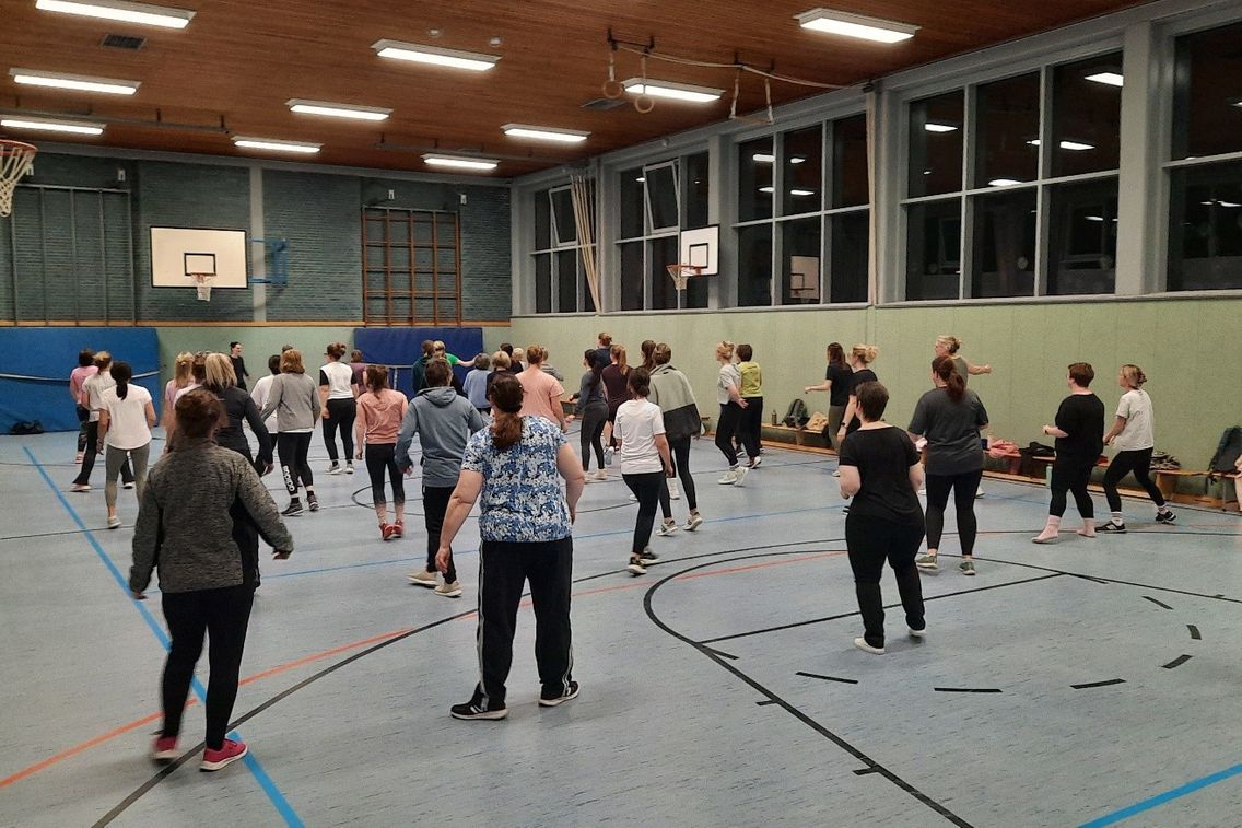 Foto zum Newsartikel Start Tanzen - Damen-Dancing 4 Beginners
